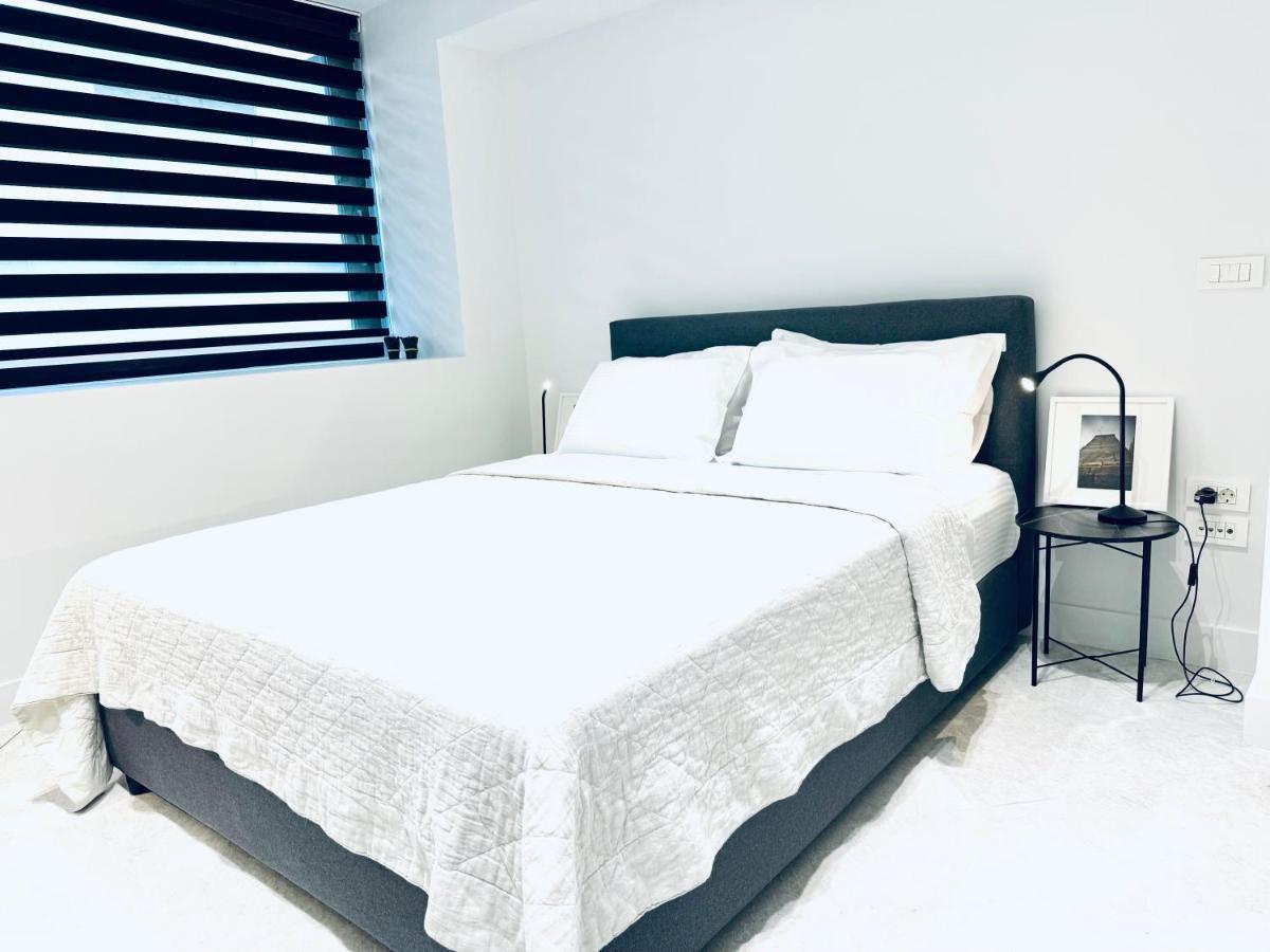 Stylish Central Superior Bedroom In Kolonaki Athen Exterior foto